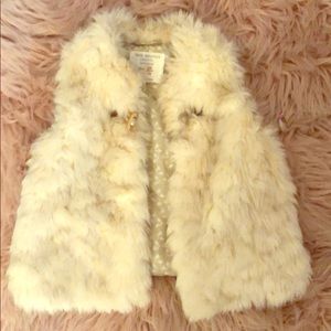 Faux fur vest zara